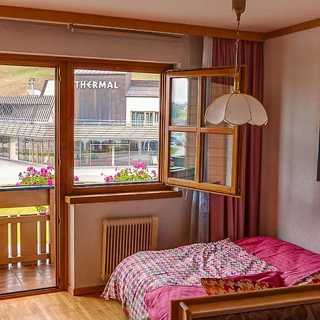 Haus Am Roemerbad * 바트키르히하임