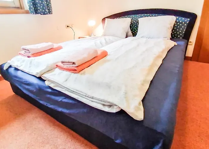 Апартаменти Haus Am Roemerbad *