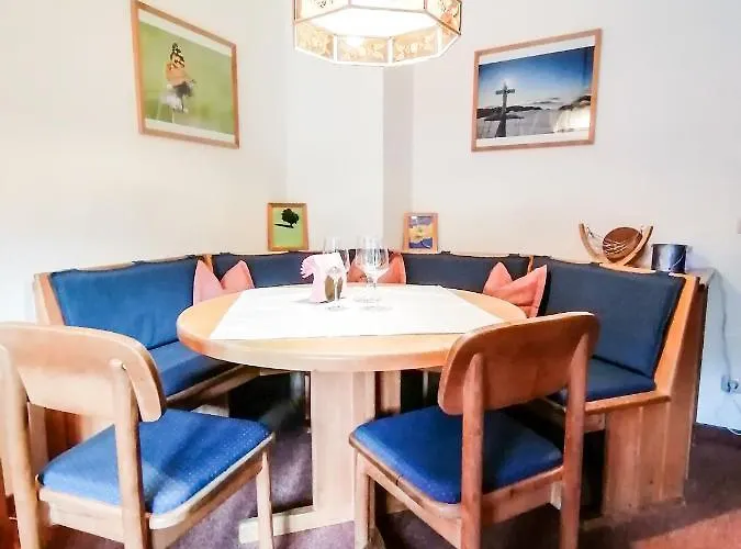 Апартаменти Haus Am Roemerbad